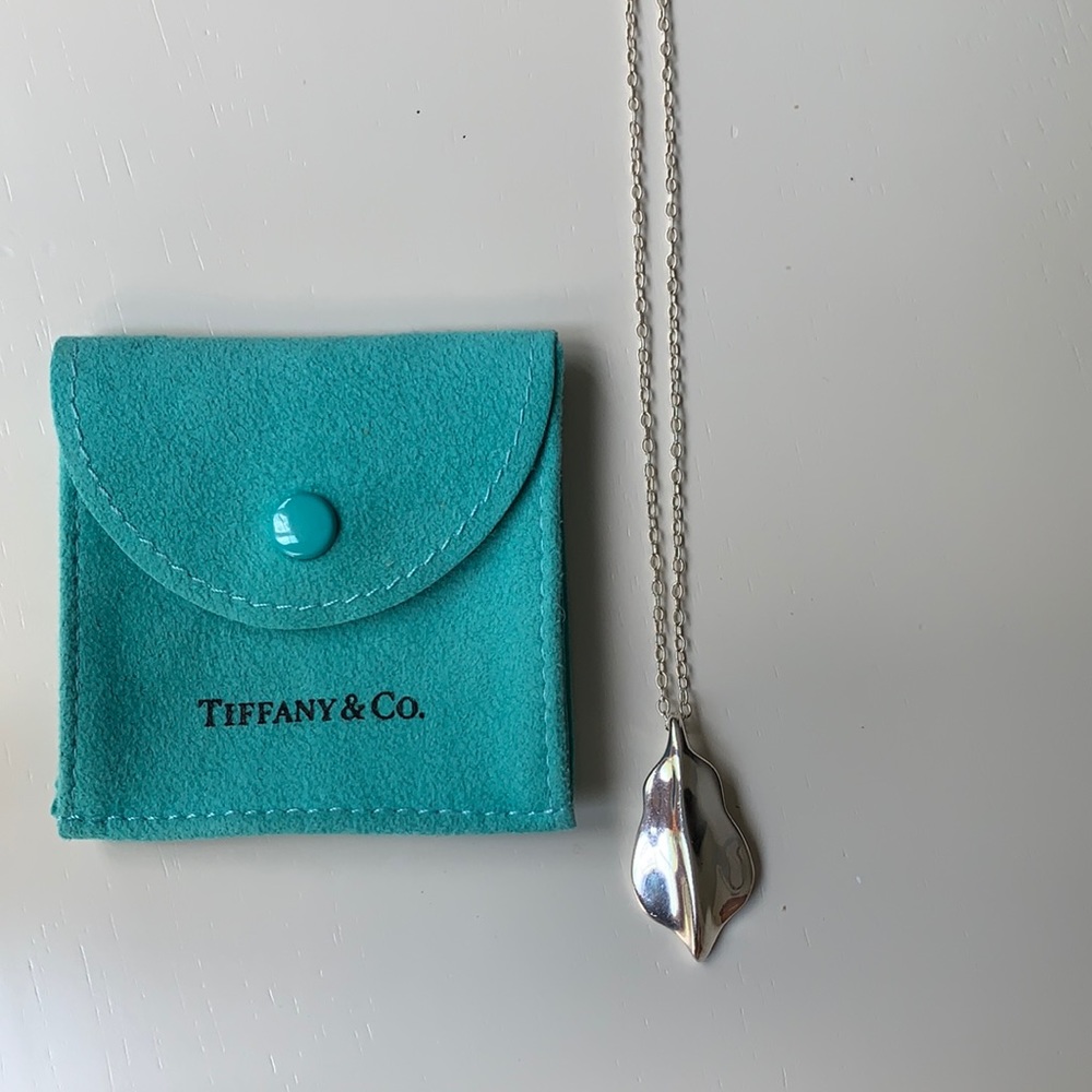Paloma Picasso leaf necklace